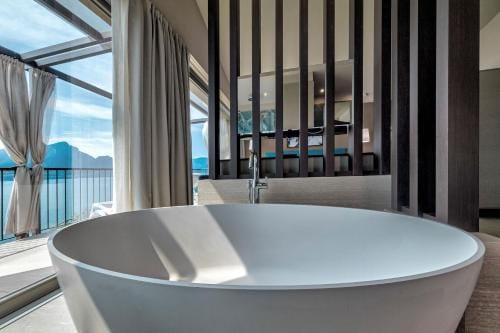 Sky View Garda Lake by Hotel Galvani Hotel in Torri del Benaco