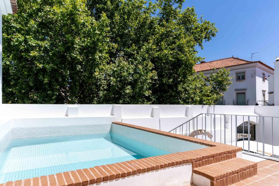 Limehome Evora Largo dos Penedos Apartment hotel in Evora