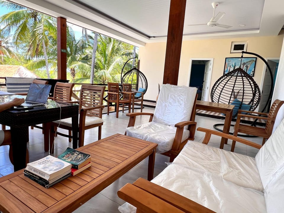 Bar/lounge