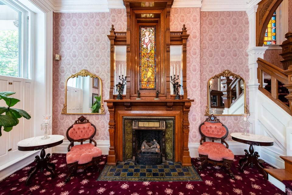 Central Park Bed & Breakfast Hotel in Louisville