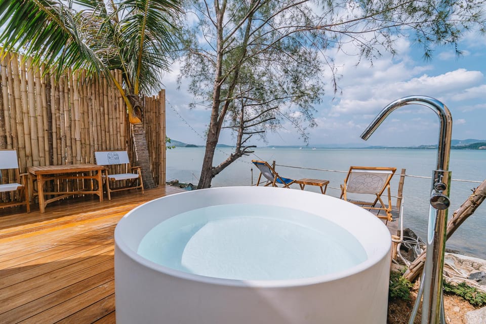 Bathtub
