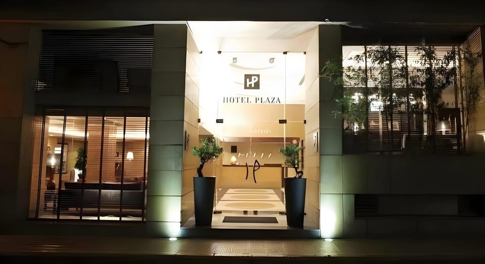 Plaza Hotel Hotel in Africa