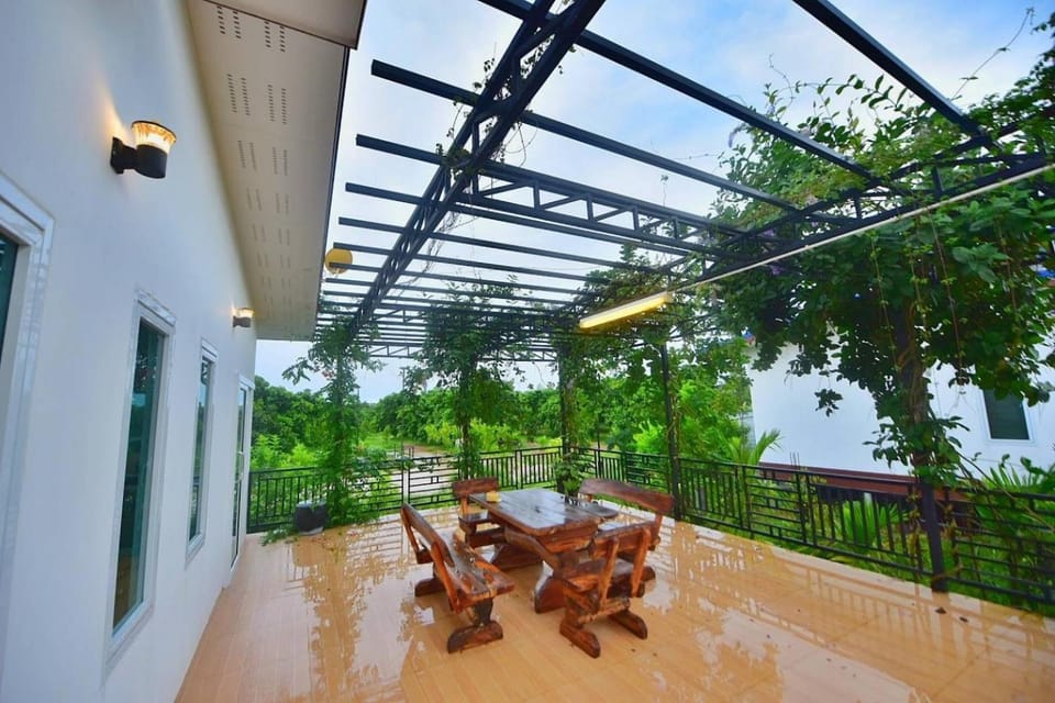 Baansuan Thanisorn & Rolf Resort in Thailand