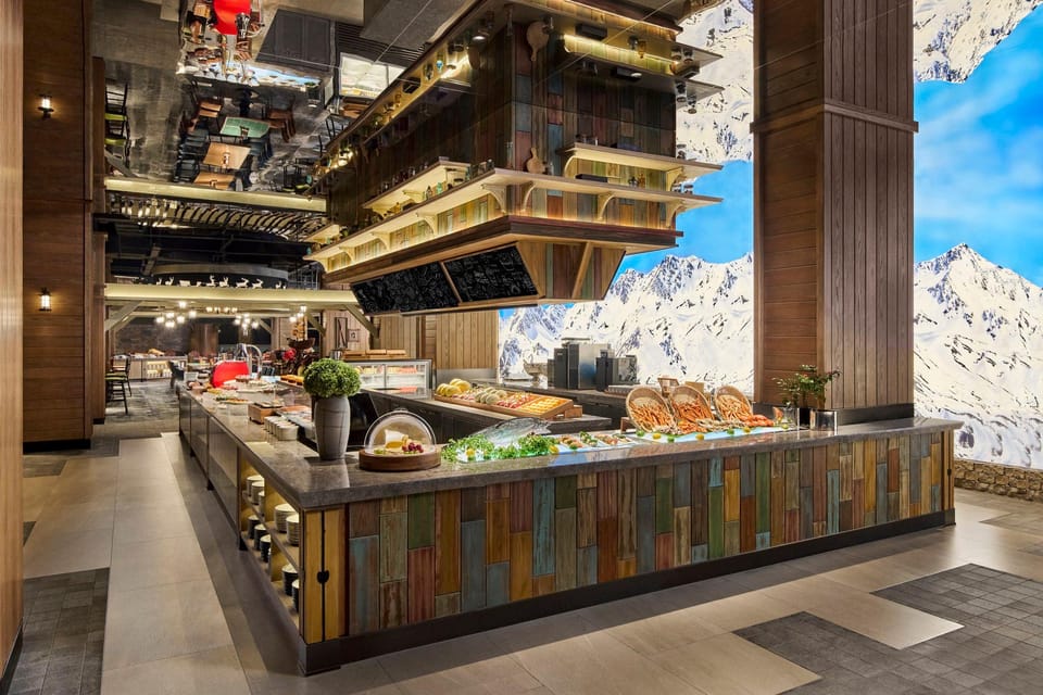 Crowne Plaza Shanghai Snow World By IHG Hotel in Shanghai