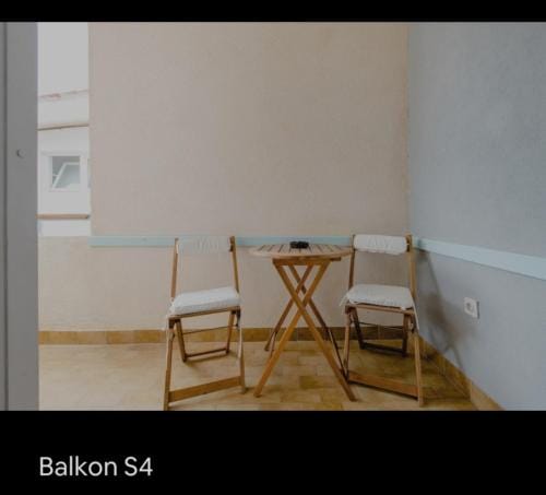 Brela S1 S4-no parking Hotel in Brela