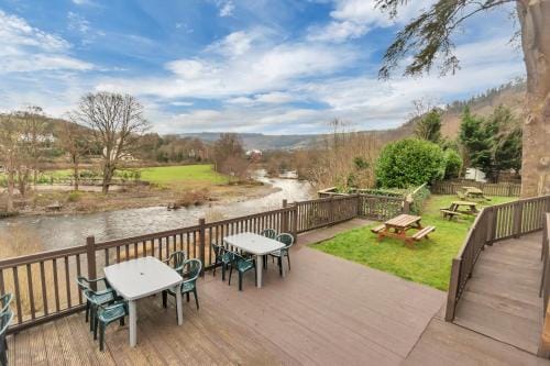 White Waters Bed and Breakfast Hotel in Llantysilio