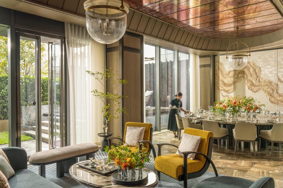 Four Seasons Hotel Hangzhou at Hangzhou Centre Hotel in Hangzhou