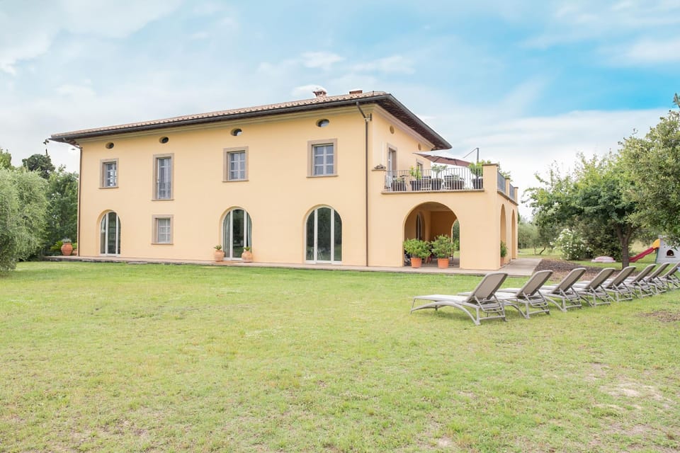 Villa Stankiewicz & Art Resort in Tuscany