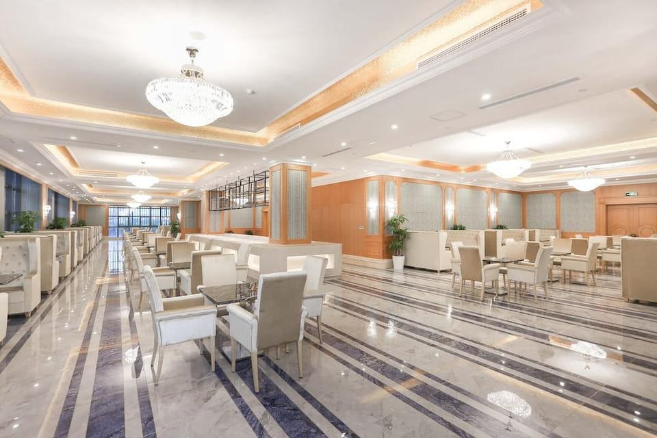 Vienna International Ningbo Airport Chengxi Xintiandi Hotel in Zhejiang