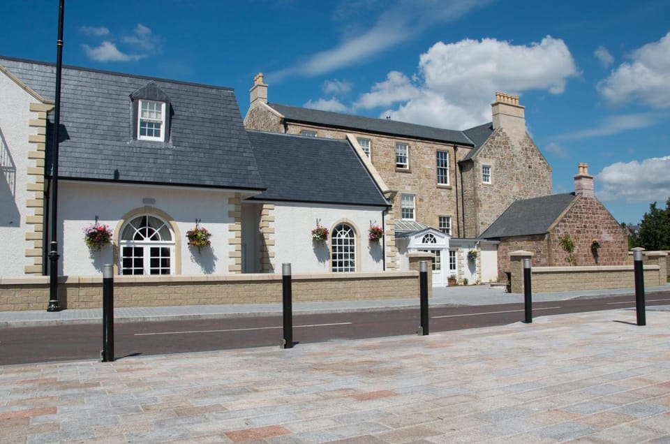 Dumfries Arms Hotel Hotel in England