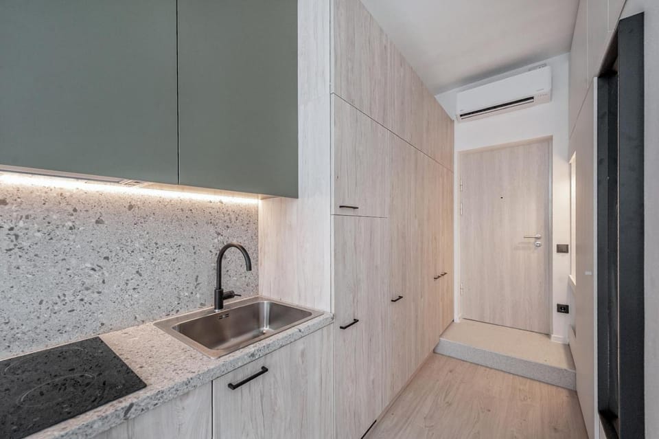 P-ONE APARTMENTS - Self Check-in Hotel in Vilnius
