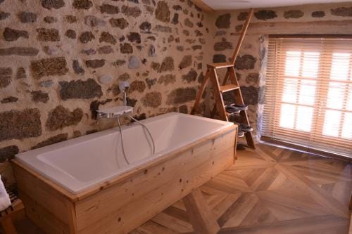 Le 19 - Suite LaFayette 70m2 - Centre Historique - Clim Hotel in Auvergne-Rhône-Alpes