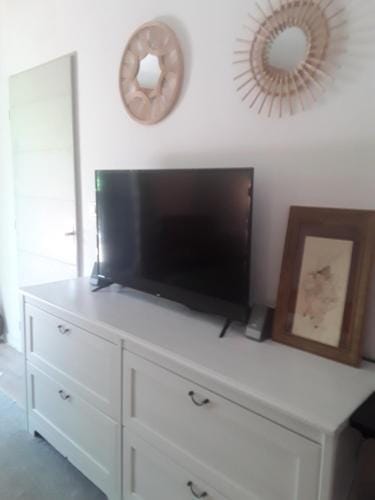 Chambre d'hote equipee avec terrasse verdoyante Hotel in Saint-Remy-de-Provence