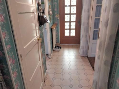 Maison et Appartement Hotel in Drancy