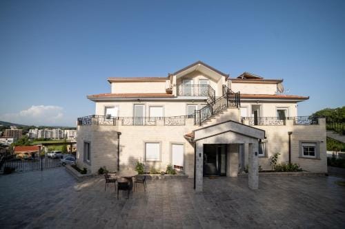 Apartments Villa Bari Hotel in Ulcinj