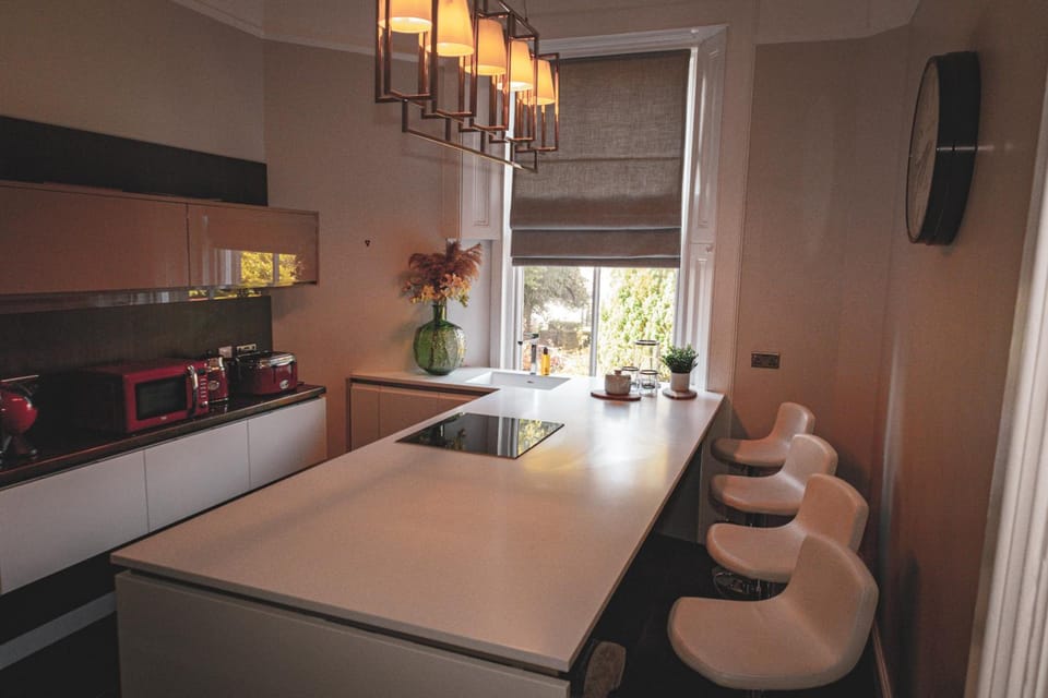 Spacious 4 Bedroom Flat in Stirling Hotel in Stirling