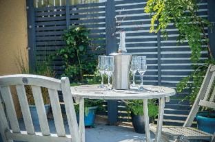 Sea Glass - 2 Bedroom Apartment - Manorbier Hotel in Wales