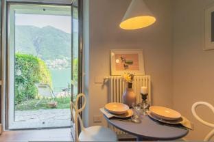 OC Lake Love in Laglio Hotel in Laglio