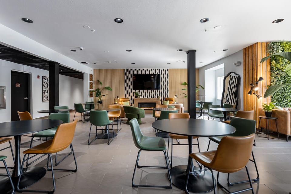 The Block Hotel Hotel in Rogers