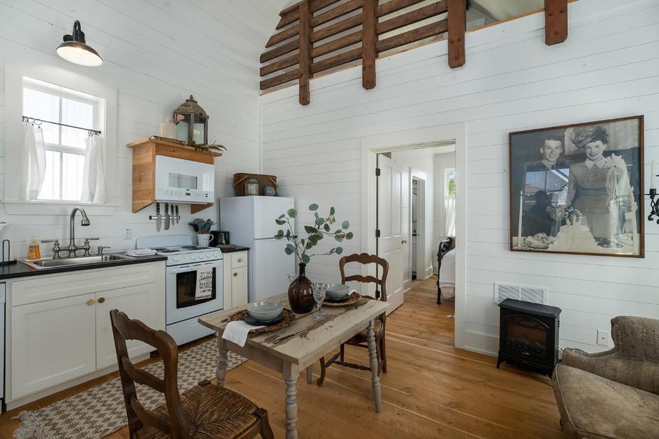 Cedar Break at Howard Ranch Hotel in Dripping Springs