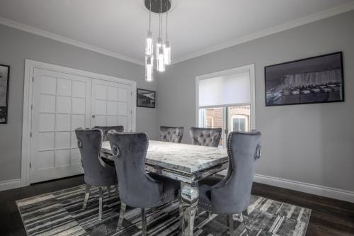 Niagara Luxury Suites Inn in Niagara Falls