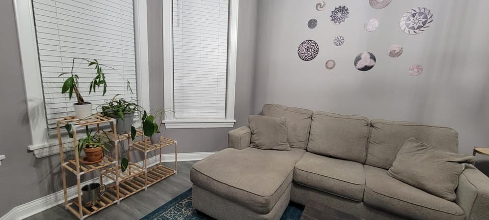 Chicago Avenue Inn Hostel in Chicago