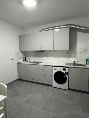 Tower Court rooms Hostel in Larnaca