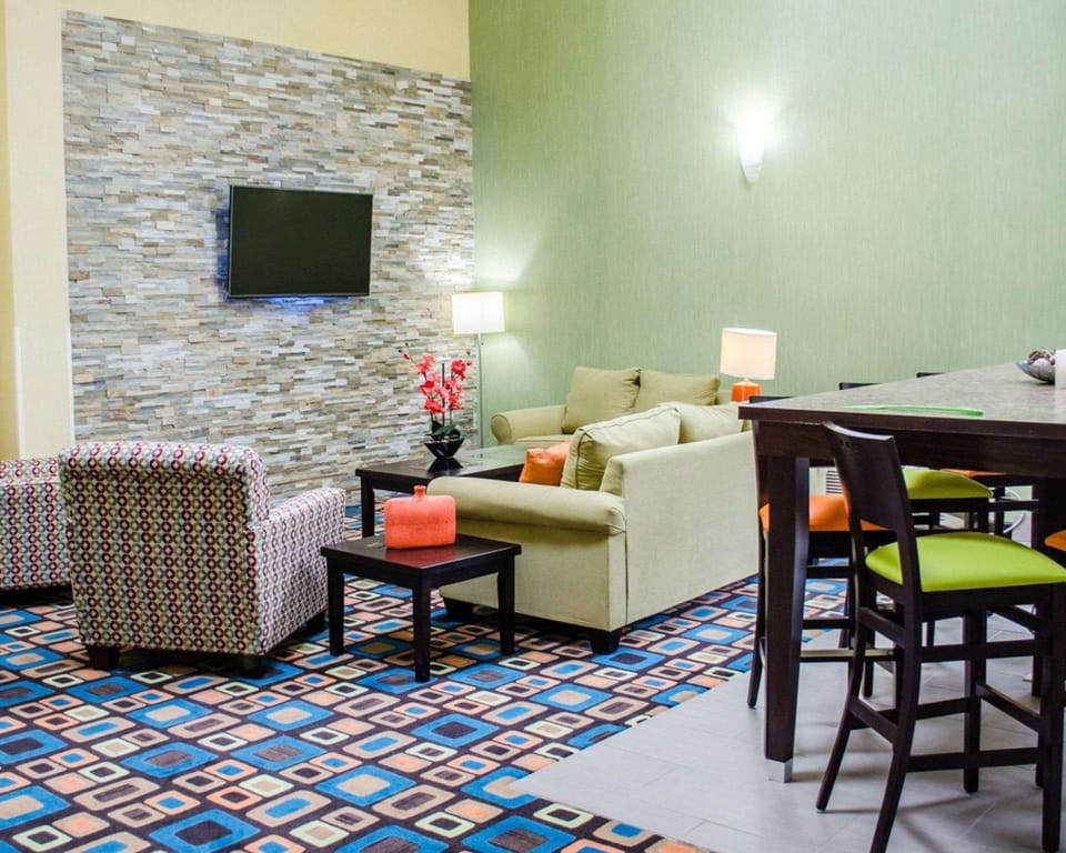 Quality Inn and Suites Medina- Akron West Hotel in Ohio