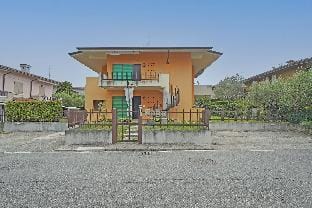 Giuli's House by Wonderful Italy Hotel in Sirmione