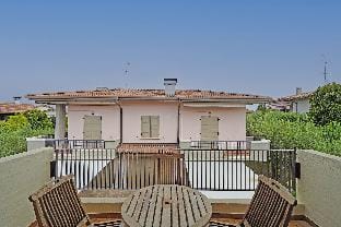 Giuli's House by Wonderful Italy Hotel in Sirmione