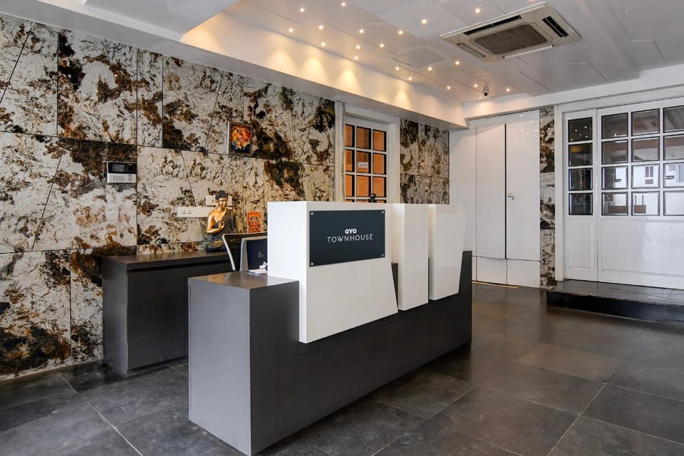 Collection O Water View Residency Hotel in Kolkata