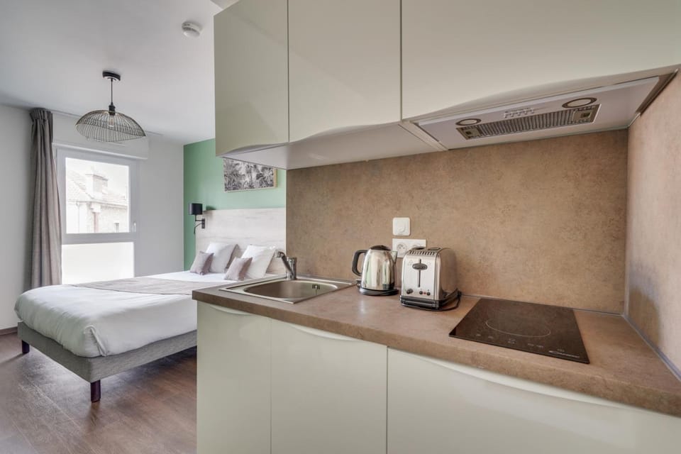 All Suites Appart Hôtel - Palaiseau - Massy TGV Hotel in Massy