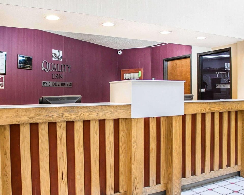 Quality Inn Elyria Hotel in Lake Erie