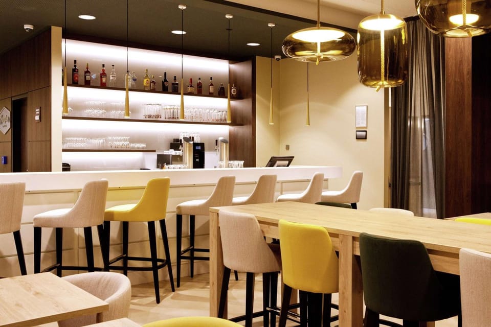 Bar/lounge