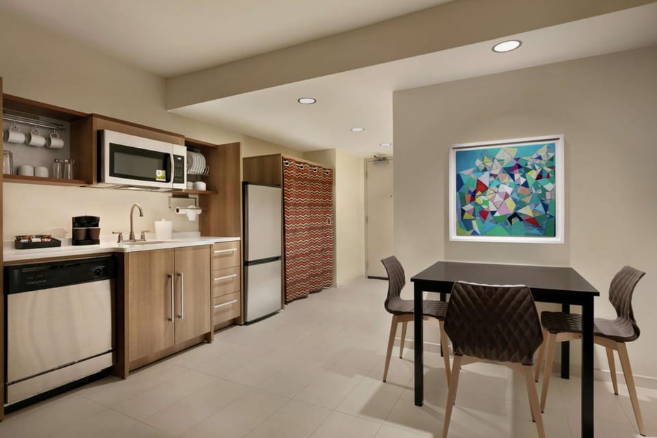 Home2 Suites by Hilton Chantilly Dulles Airport Hotel in Maryland