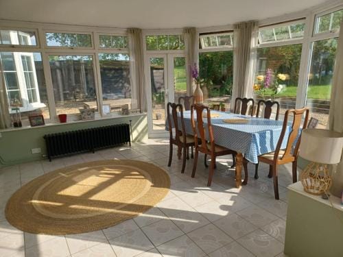 Harcourt House, Charwelton Hotel in Daventry District