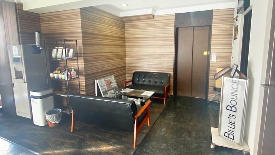 TAKATSUKI W&M HOTEL Hotel in Osaka Prefecture