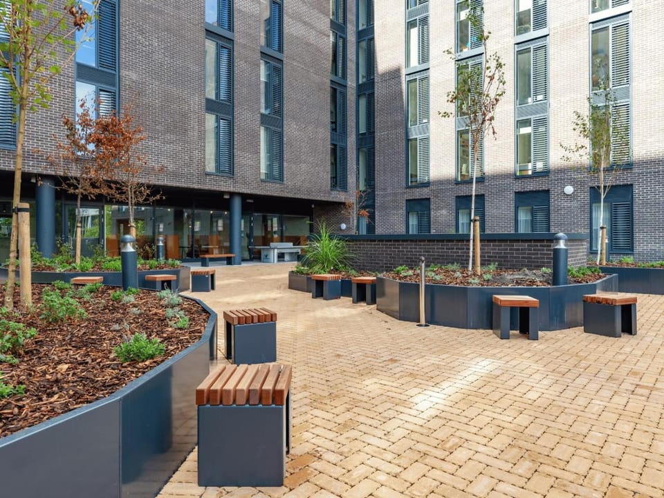 For Students Only - Ty Nant in Swansea Hotel in Swansea