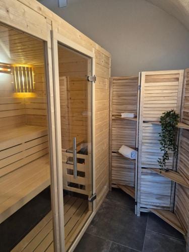 Cote Tour Hotel in Auvergne-Rhône-Alpes