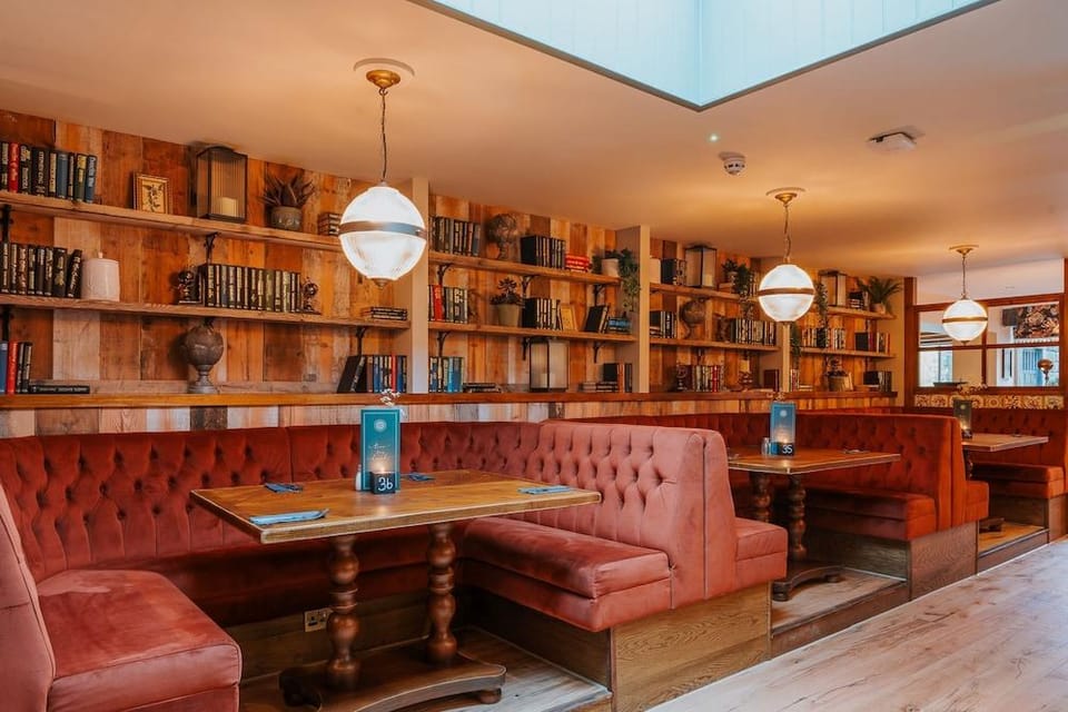 Grouse & Claret, Matlock by Marston's Inns Hotel in Derbyshire Dales District