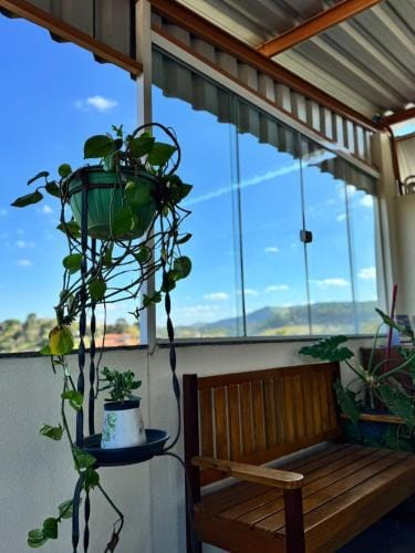 Suite Casa de Luz-Lar na Serra-Quarto-01 - Duplo ou Triplo Hotel in Miguel Pereira