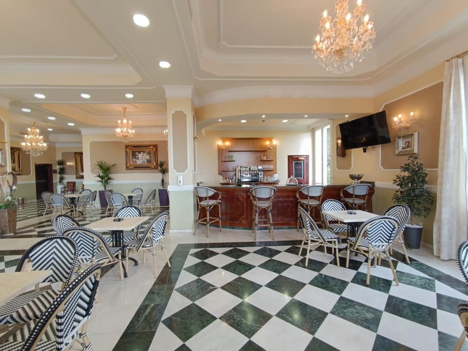 Bar/lounge