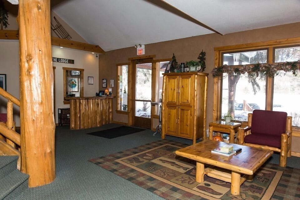 Manhattan Beach Lodge Hotel in Crosslake