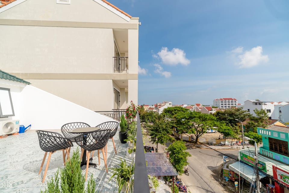 Babylon Hoi An Central Villa Hotel in Hoi An