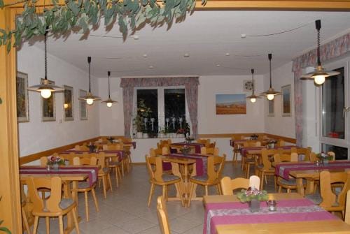 Gastehaus Kleine Kalmit Hotel in Rhineland-Palatinate