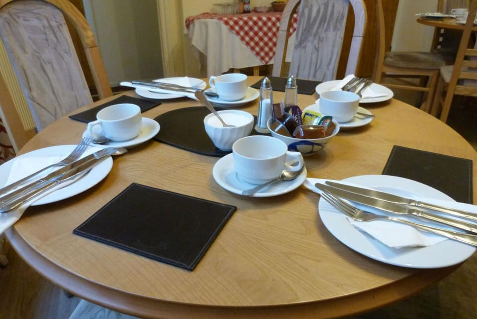 Hurst Dene Aparthotel Hotel in Wales