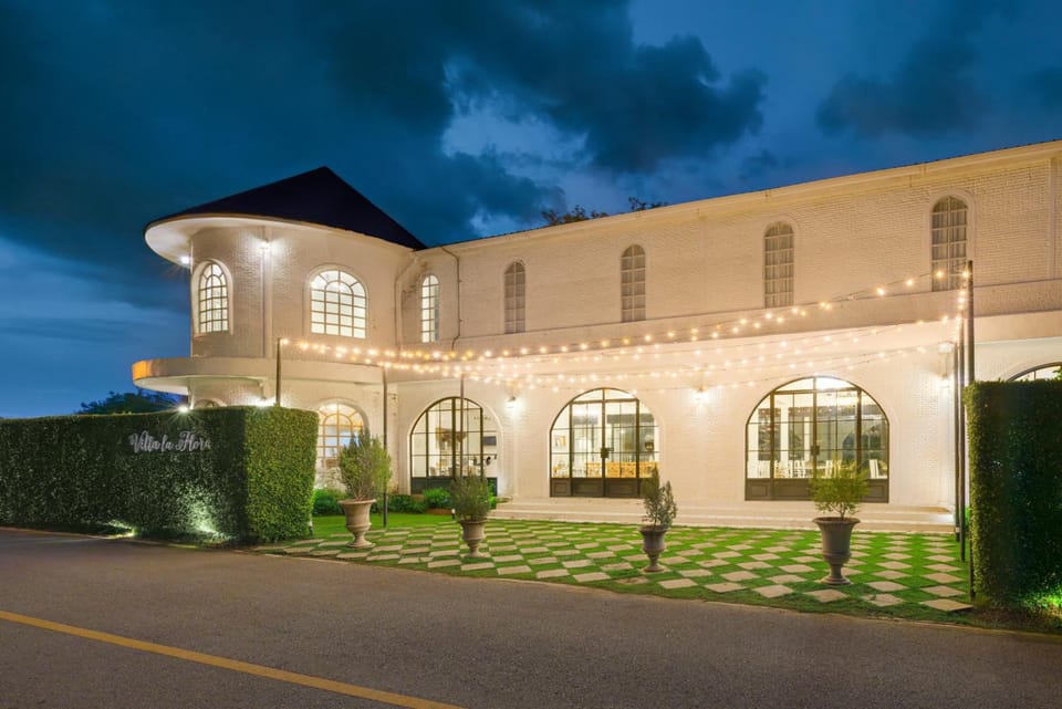 Villa La Flora Kaeng Krachan Hotel in Thailand