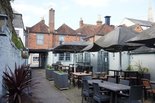 Trents by Greene King Inns Inn in Chichester