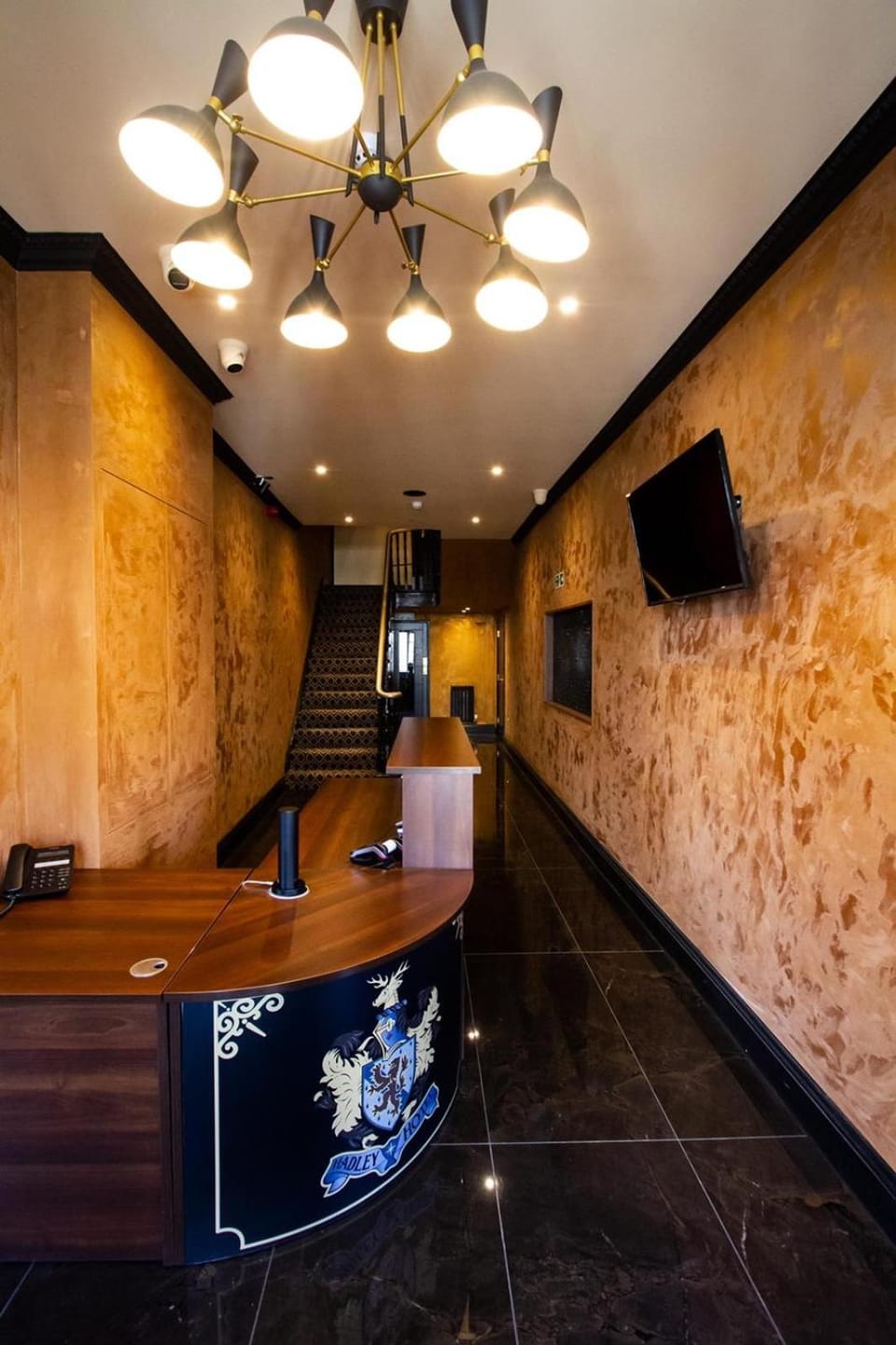 The Hadley Hotel Inn in London