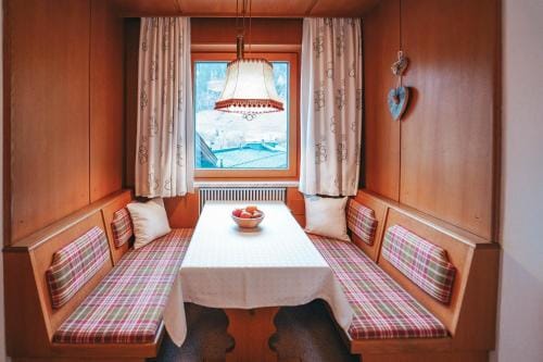 Hotel Garni Almjur Hotel in Saint Anton am Arlberg